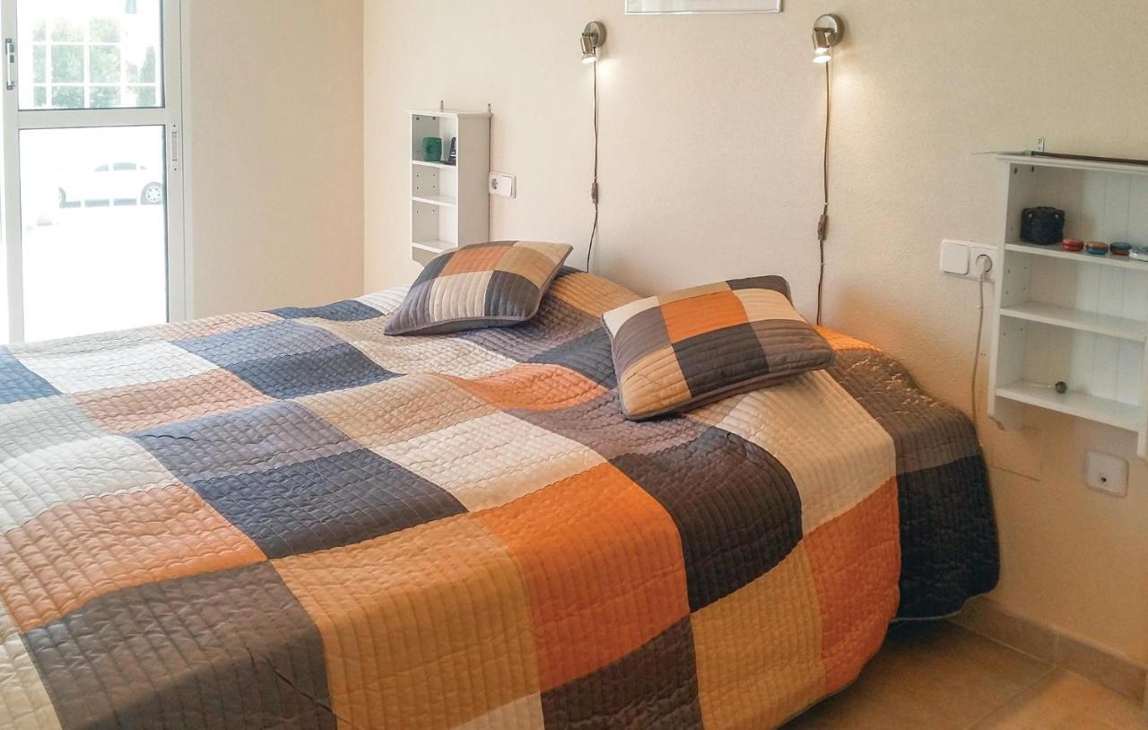 Cozy Home In Orihuela Costa With Kitchen Dehesa de Campoamor  Екстер'єр фото